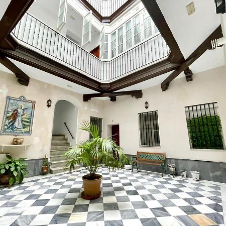 Gatu Villa Gadir, Preferente Mayores De 25 Anos Y Familias Cádiz Exteriör bild