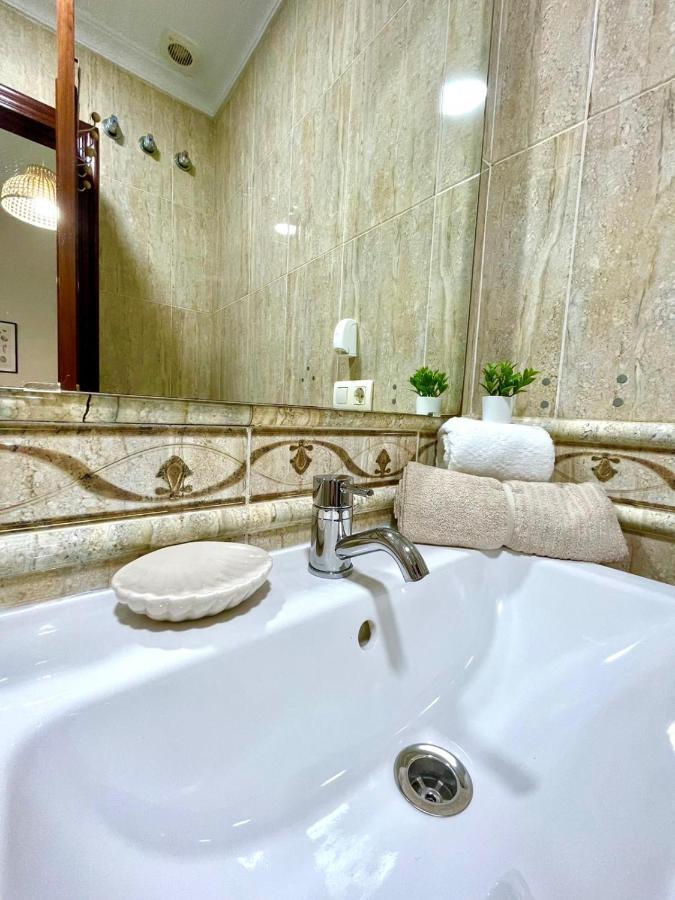 Gatu Villa Gadir, Preferente Mayores De 25 Anos Y Familias Cádiz Exteriör bild