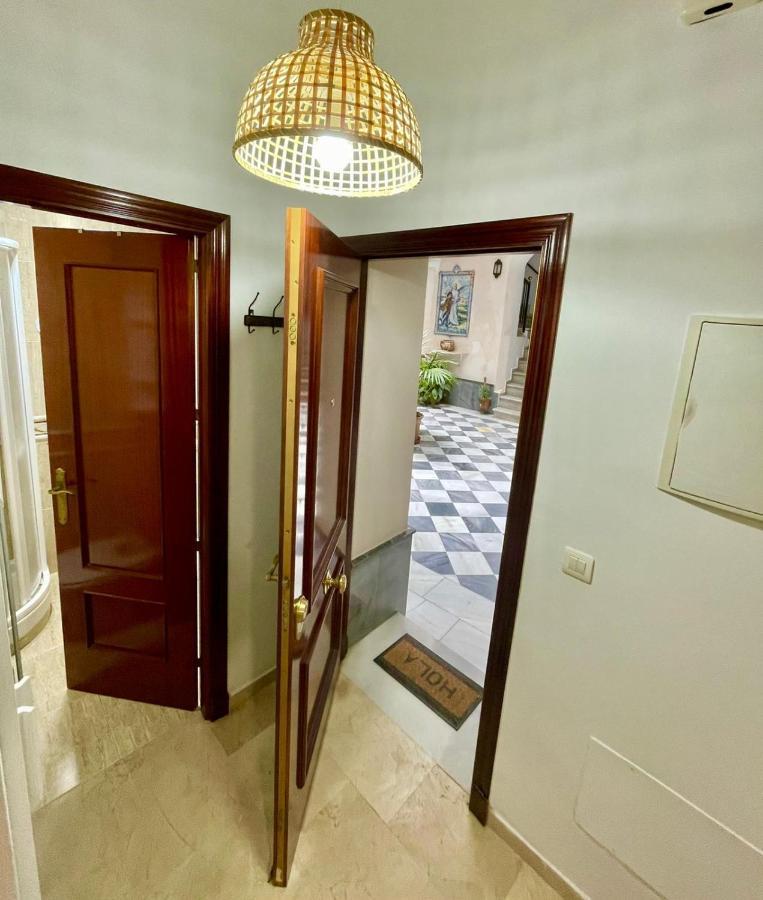 Gatu Villa Gadir, Preferente Mayores De 25 Anos Y Familias Cádiz Exteriör bild