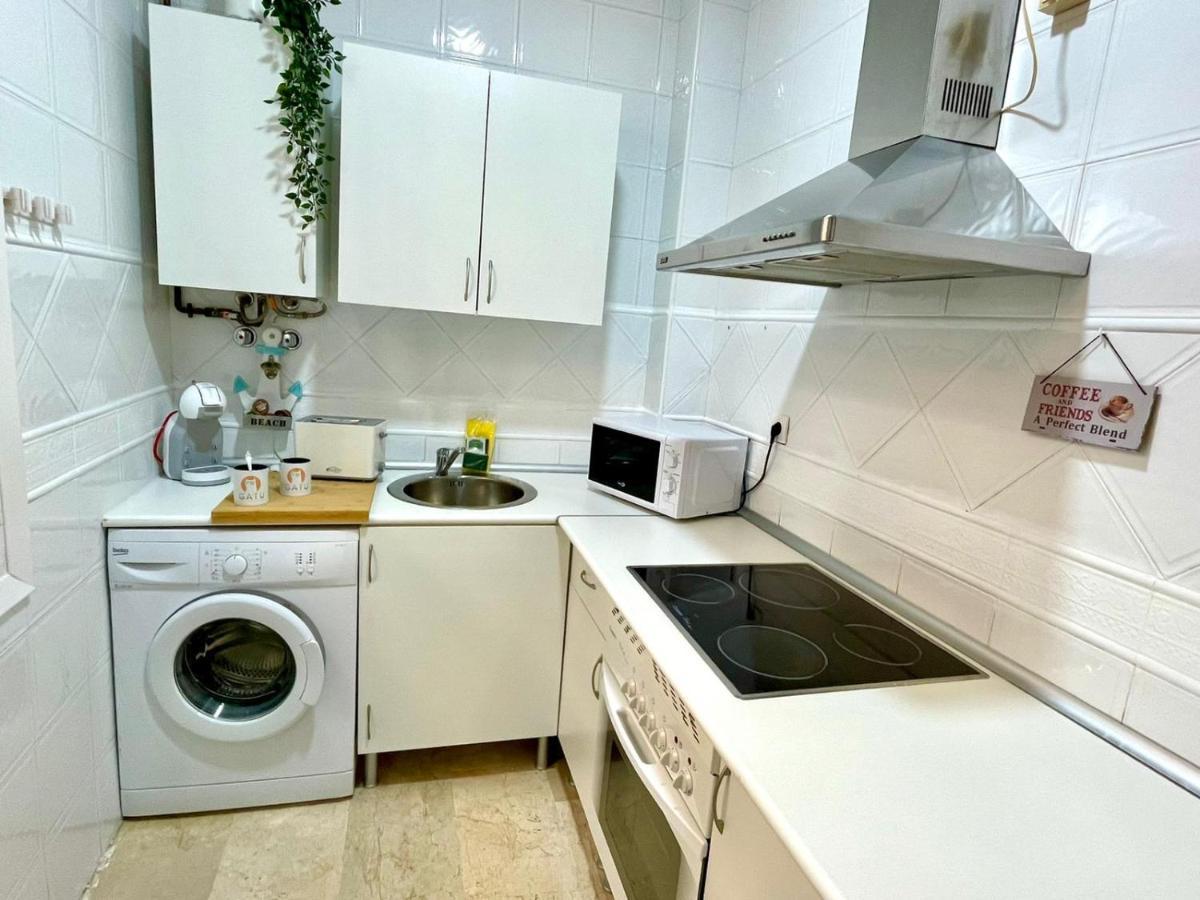 Gatu Villa Gadir, Preferente Mayores De 25 Anos Y Familias Cádiz Exteriör bild
