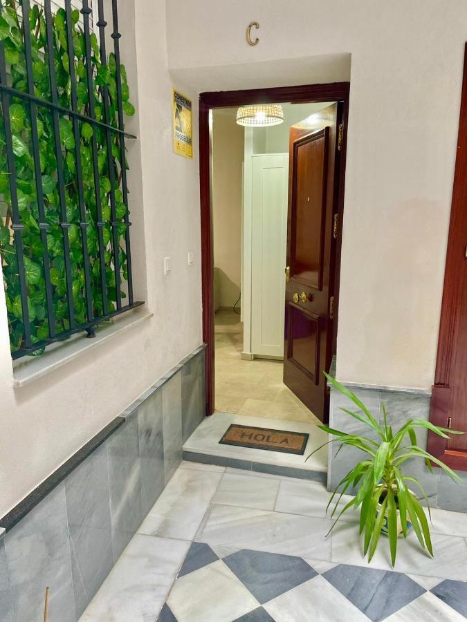 Gatu Villa Gadir, Preferente Mayores De 25 Anos Y Familias Cádiz Exteriör bild