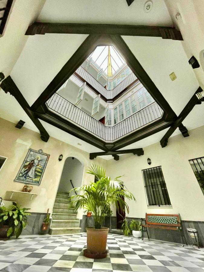 Gatu Villa Gadir, Preferente Mayores De 25 Anos Y Familias Cádiz Exteriör bild